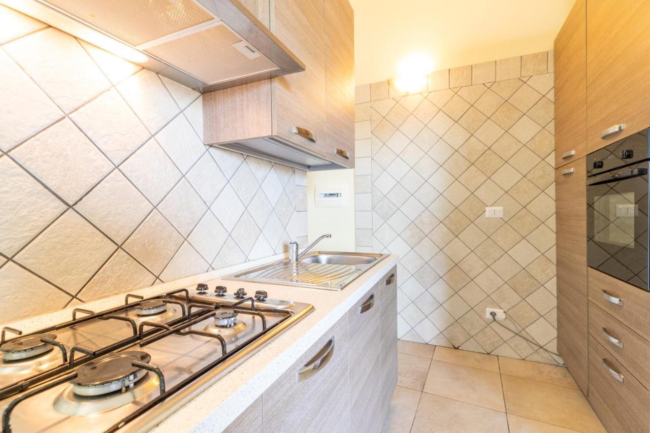 Vista Mare Apartment 4 ออลเบีย ภายนอก รูปภาพ